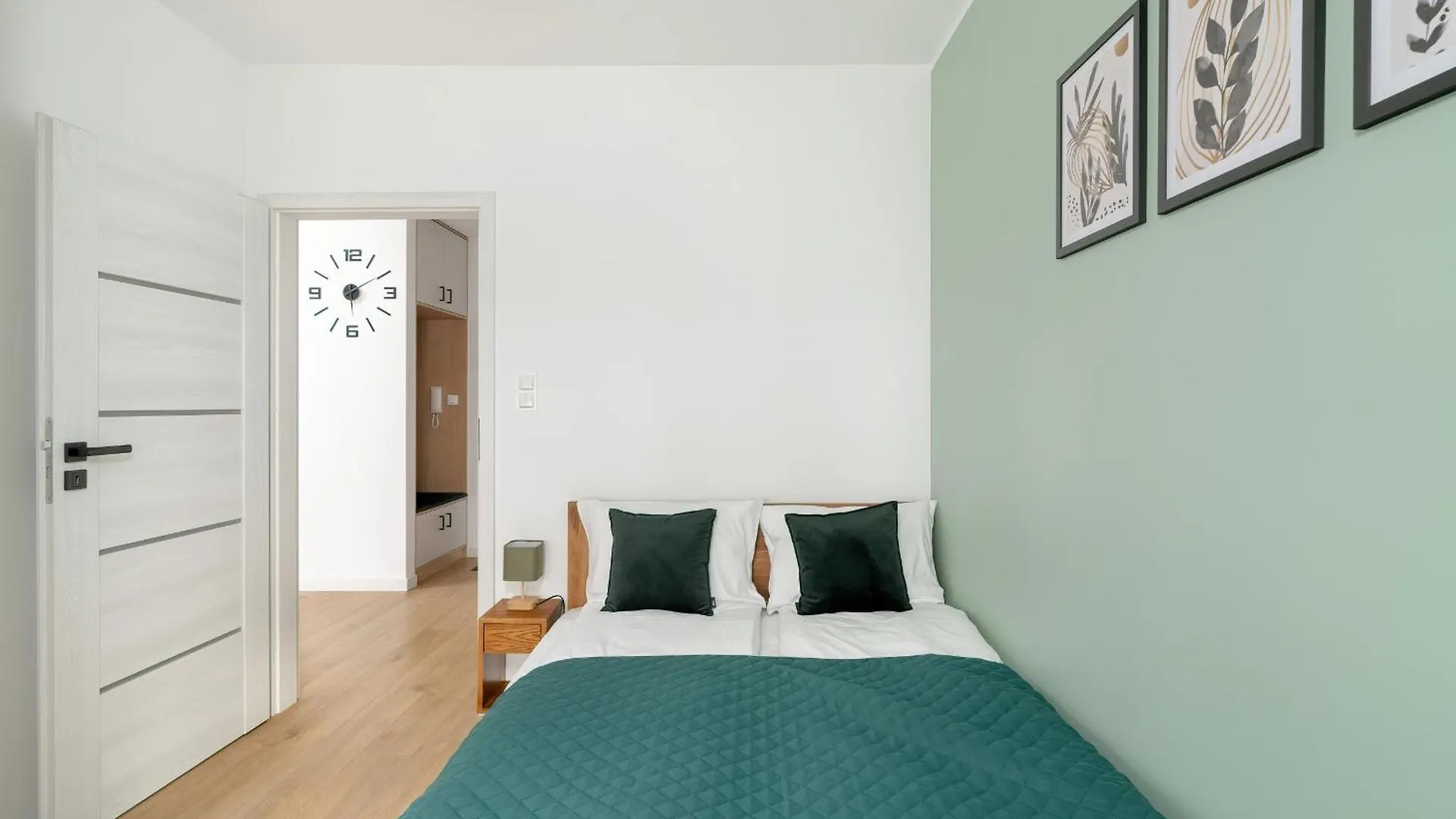 Spacious Apartments With Parking & Balcony In Poznan By Noclegi Renters 波兰